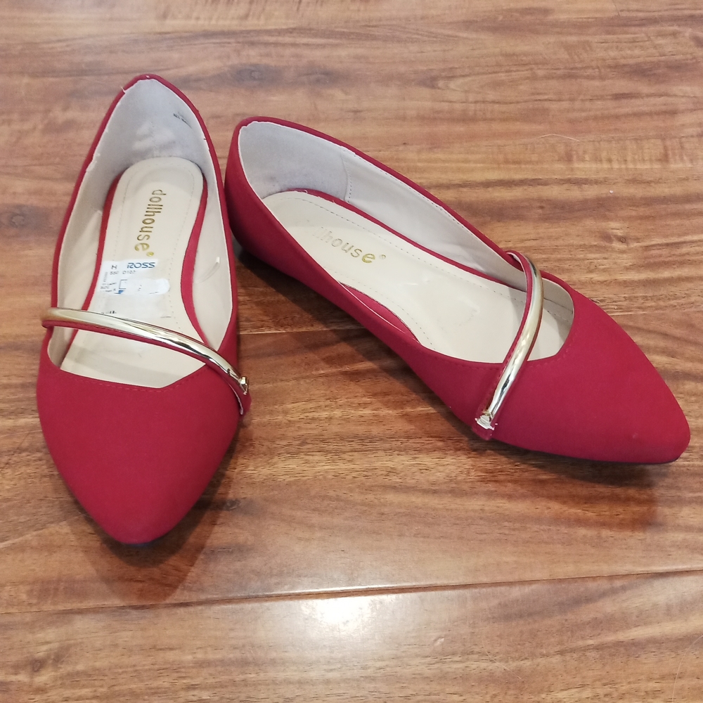 Dollhouse Red & Gold Flats, 7.5